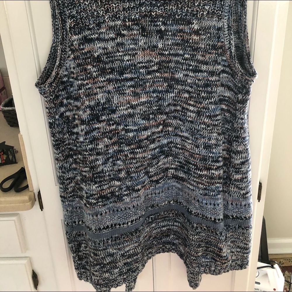 Cardigan - Picture 2 of 3